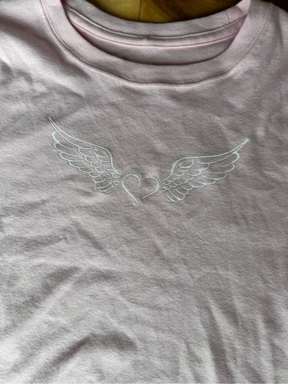 Hollister Light Pink Tee with White Winged Heart Graphic - Picture 2 of 7